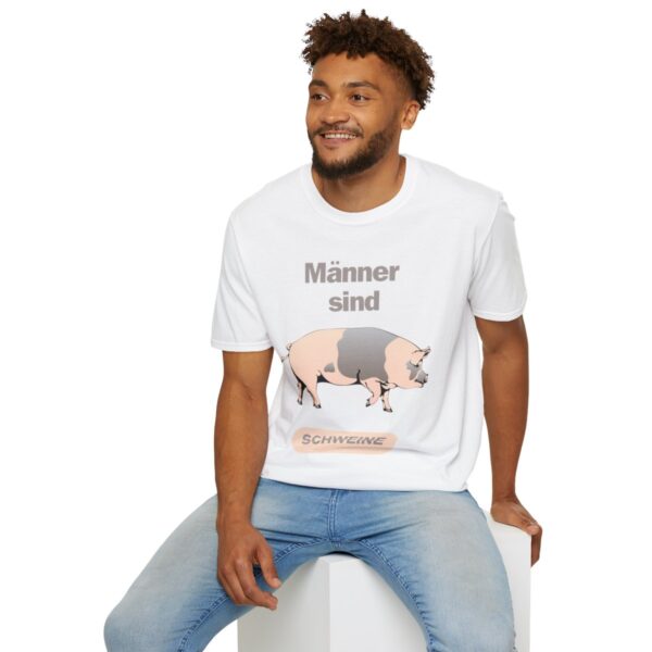 Männer sind Schweine  - Unisex-Softstyle-T-Shirt – Bild 12